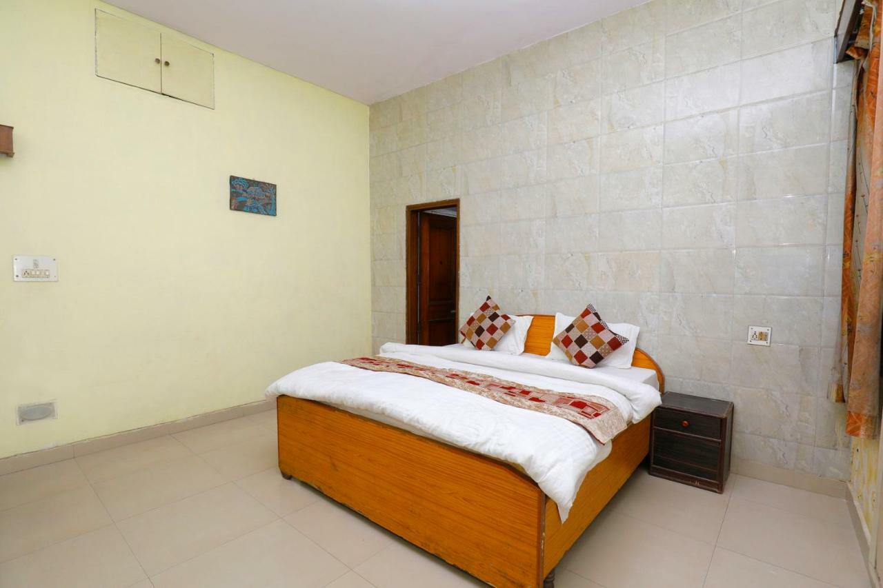 Hotel New Bakshi House Agra  Buitenkant foto